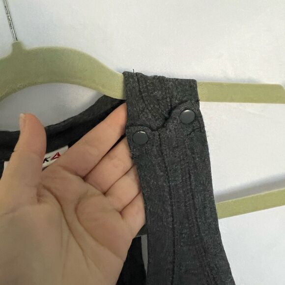 Reebok Gray Romper Womens size XS Snaps and Waist Tie - Picture 4 of 7